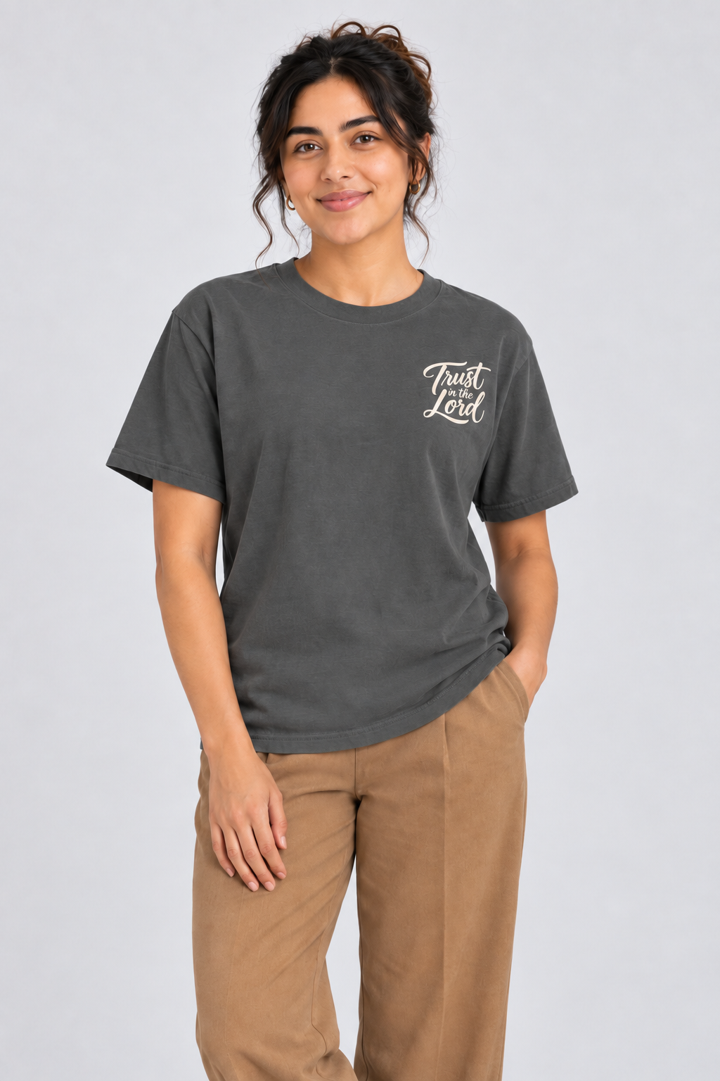 Trust in the Lord Tee — Pepper — standing